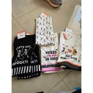 Makery Halloween tea towel set seven piece